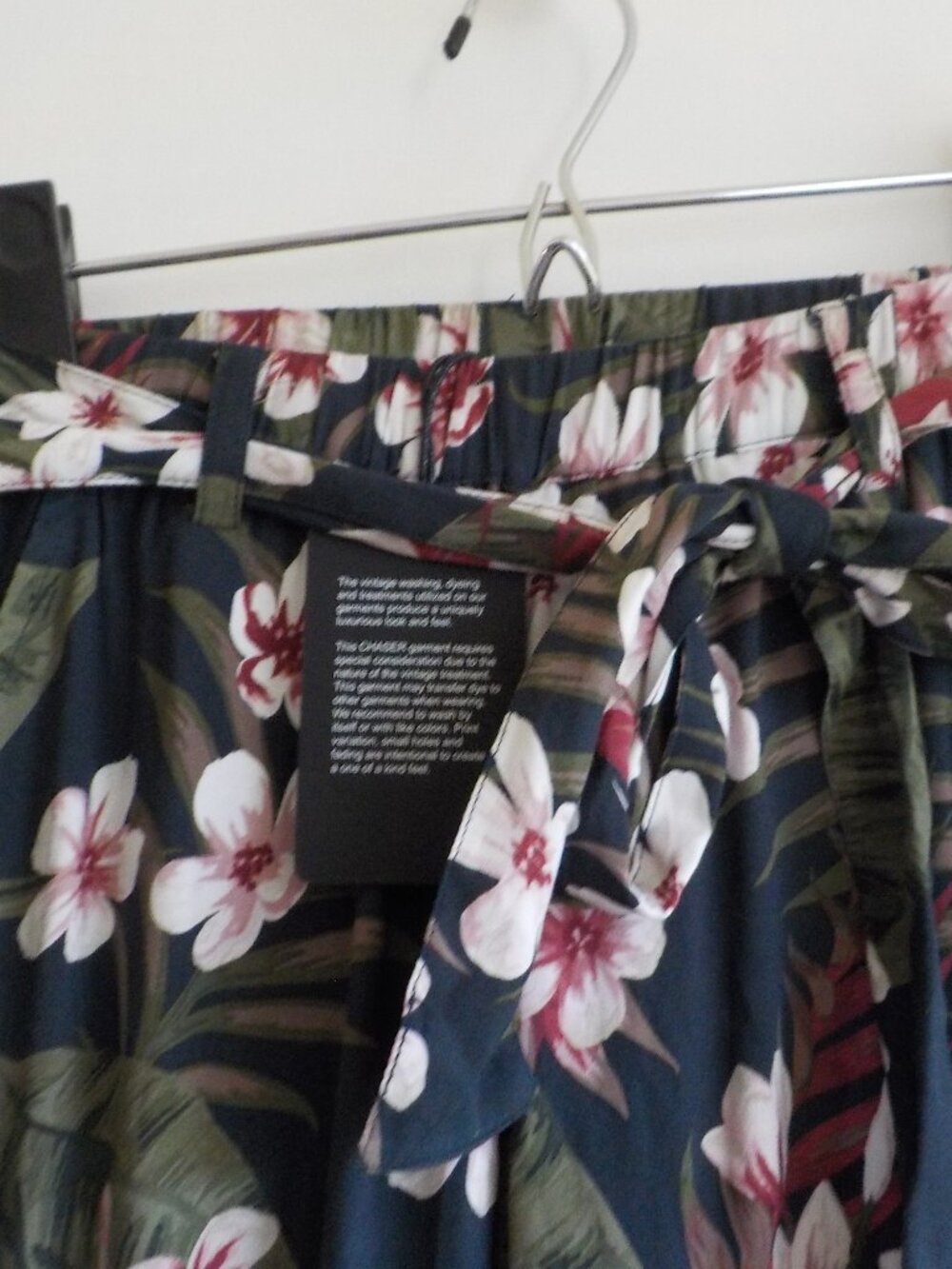 Chaser Pants - Size XS - NWT - Boho Floral Tropical (2179)